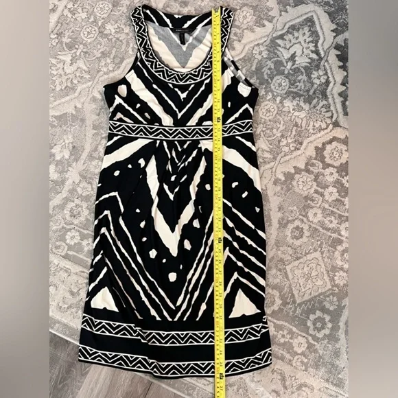 BCBG MaxAzaria Mini Dress size small black and white - Picture 3 of 8